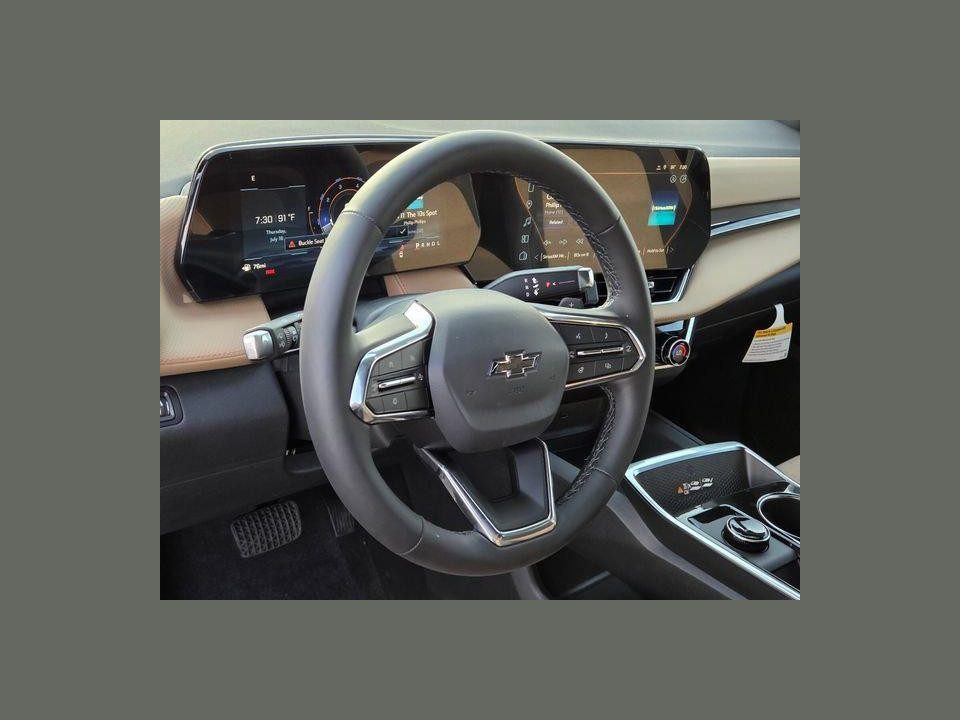 2027 Chevrolet Equinox FWD ACTIV