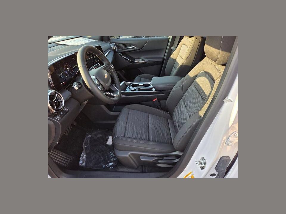 2026 Chevrolet Equinox FWD LT