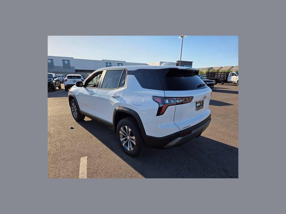 2026 Chevrolet Equinox FWD LT