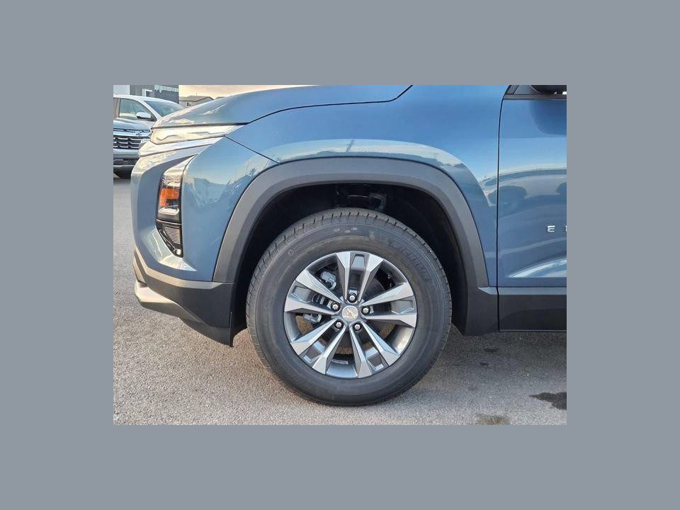 2027 Chevrolet Equinox AWD LT