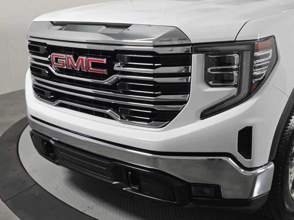 2024 GMC Sierra 1500 2WD Crew Cab Short Box SLT