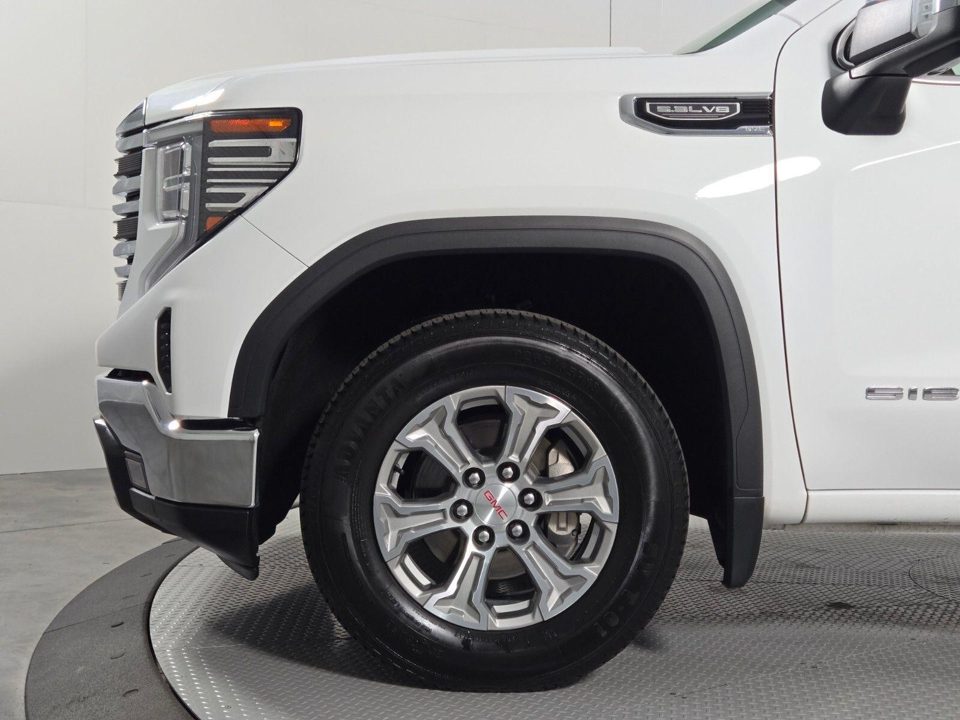 2024 GMC Sierra 1500 2WD Crew Cab Short Box SLT