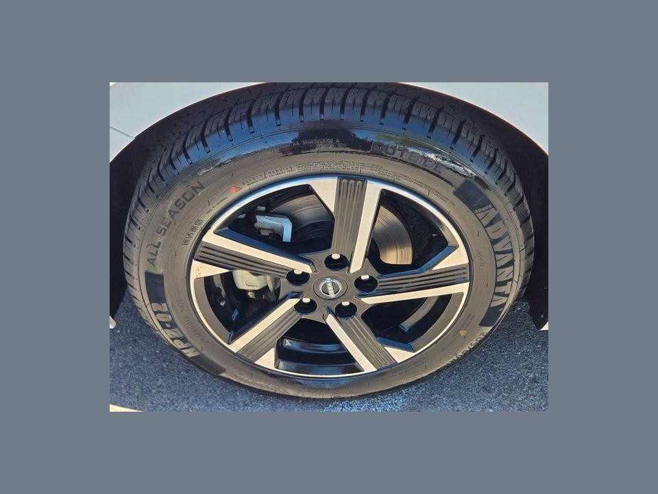 2024 Nissan Sentra SV Xtronic CVT