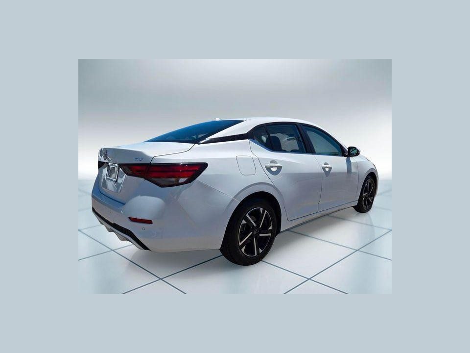 2024 Nissan Sentra SV Xtronic CVT