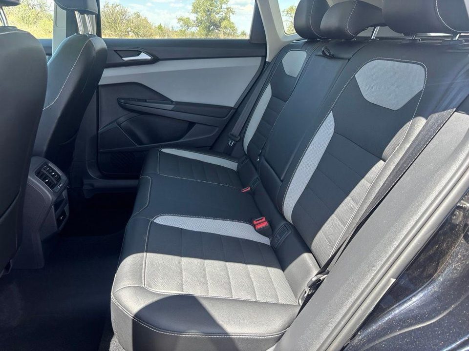 2022 Volkswagen Taos 1.5T SEL