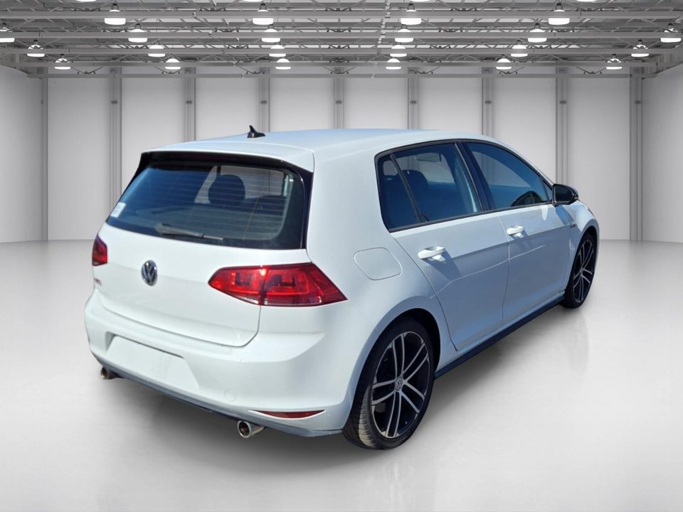 2017 Volkswagen Golf GTI SE 4-Door