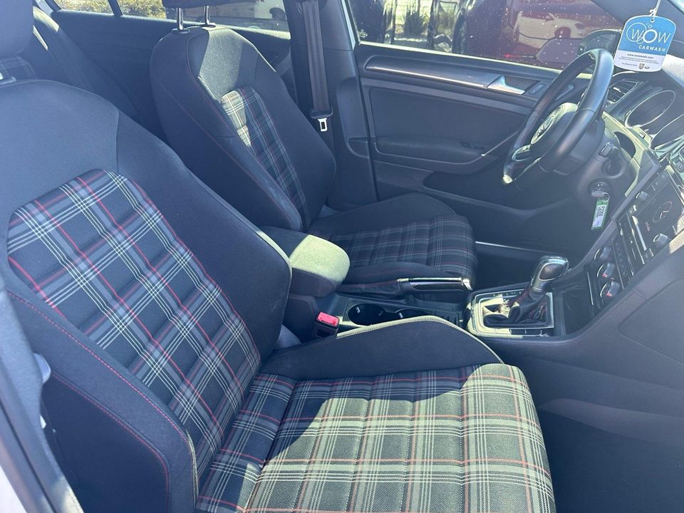 2019 Volkswagen Golf GTI 2.0T S