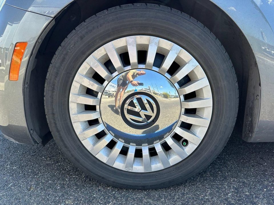 2014 Volkswagen Beetle 2.5L