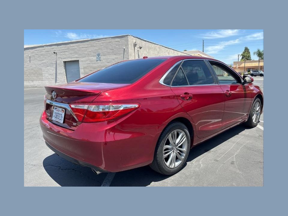 2017 Toyota Camry SE