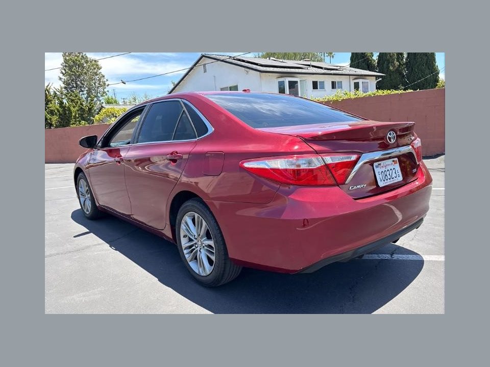 2017 Toyota Camry SE