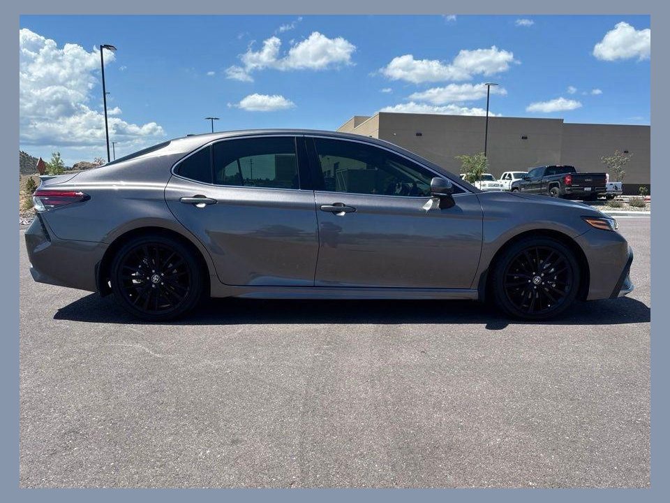 2024 Toyota Camry Hybrid XSE