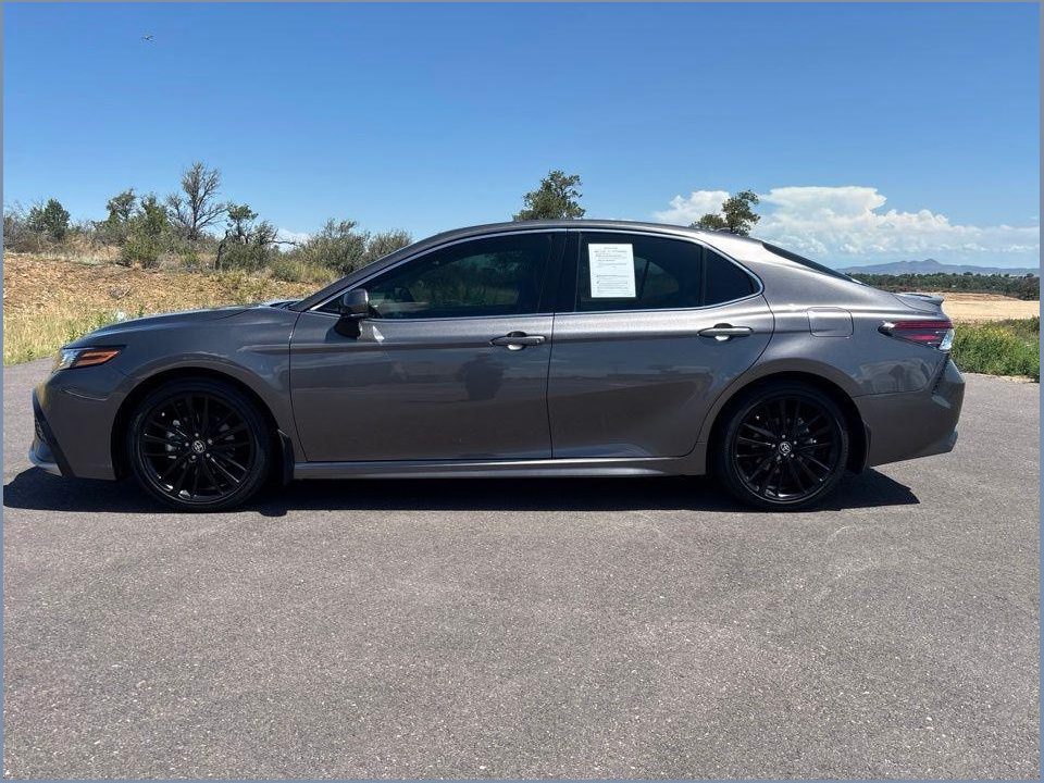2024 Toyota Camry Hybrid XSE