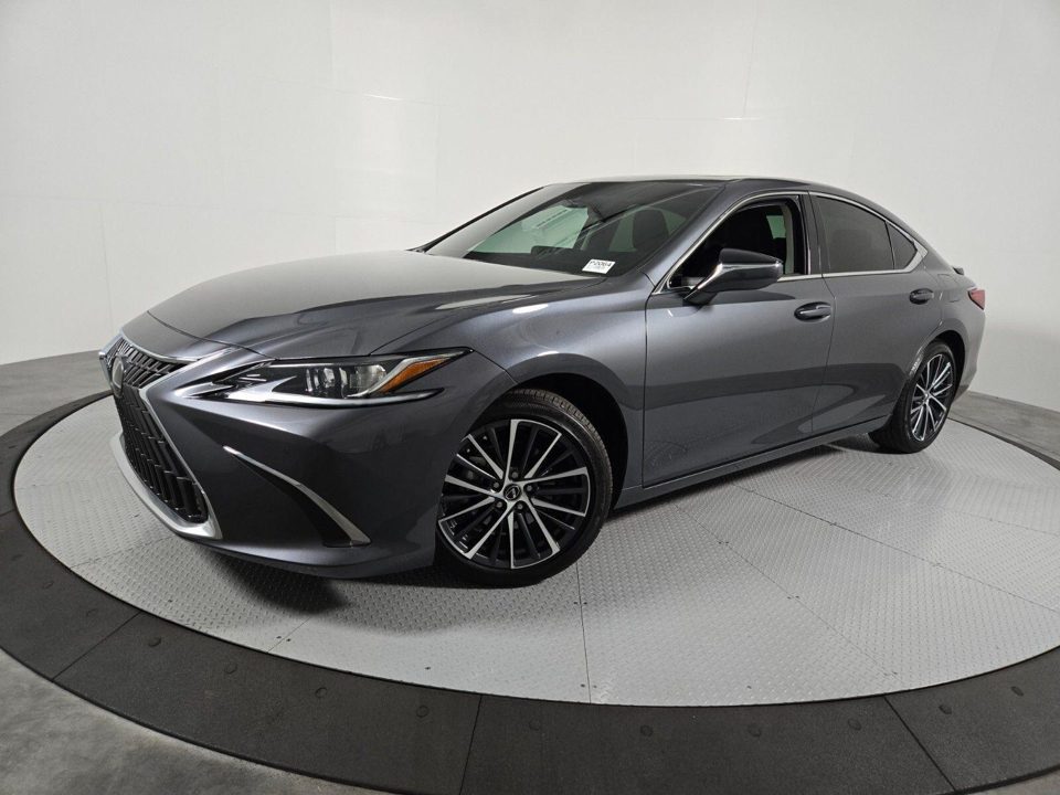 2024 Lexus ES 300h 300h