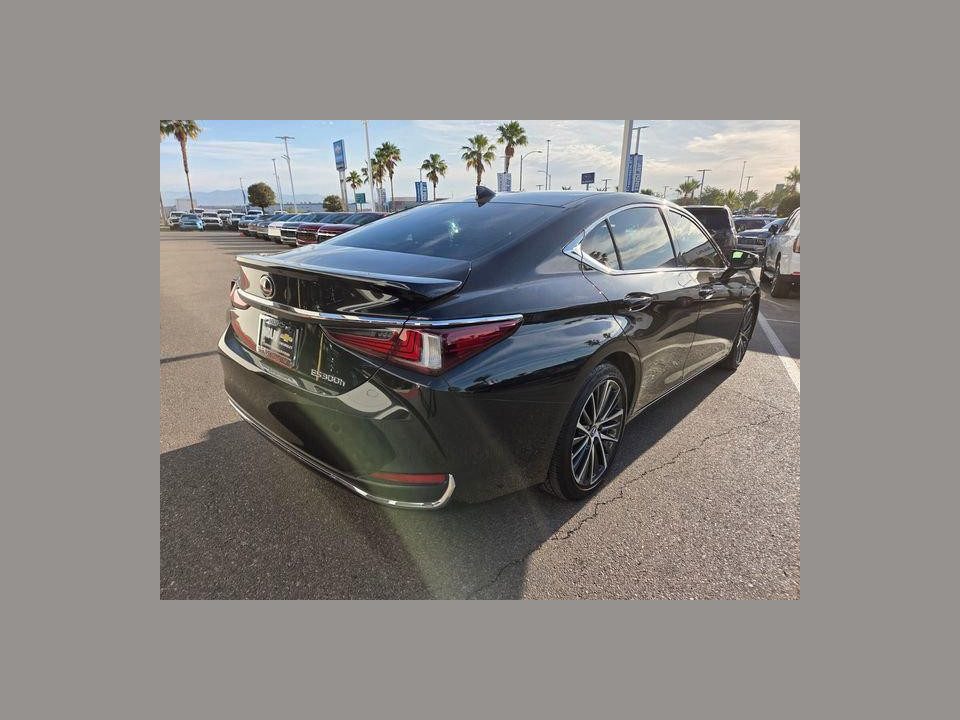 2025 Lexus ES 300h ES 300h