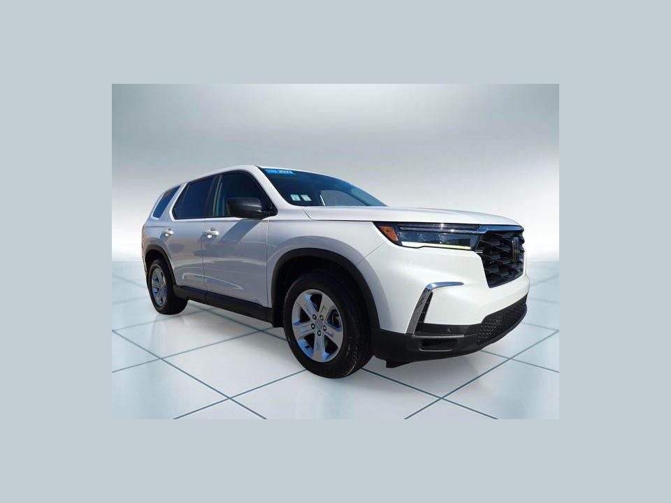 2023 Honda Pilot 2WD LX