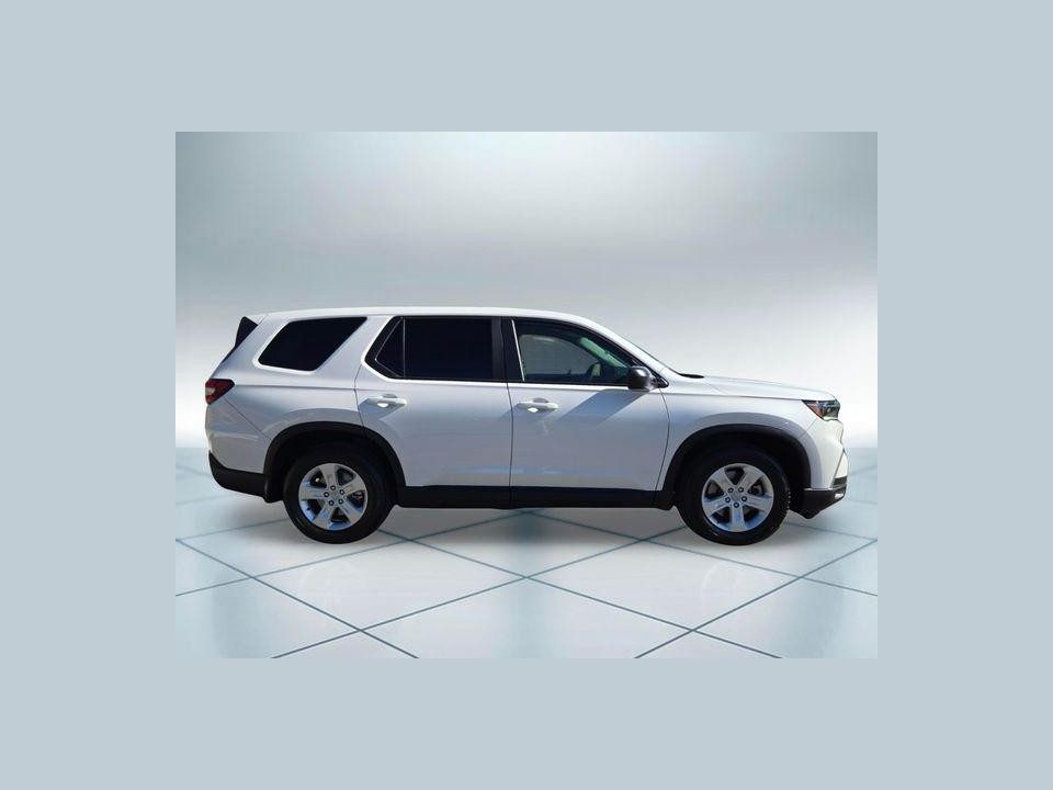 2023 Honda Pilot 2WD LX