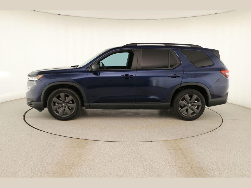 2023 Honda Pilot 2WD Sport