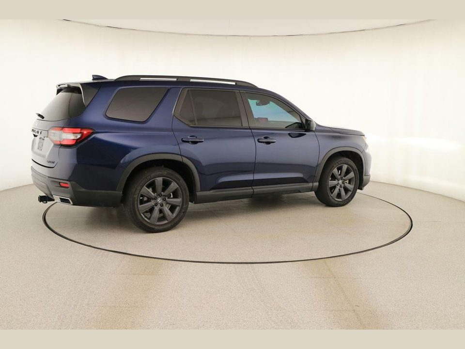 2023 Honda Pilot 2WD Sport
