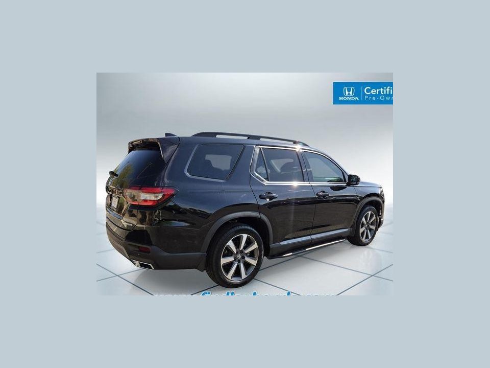 2025 Honda Pilot Touring