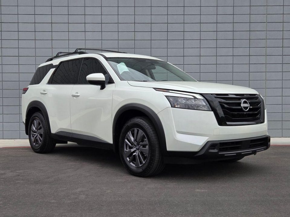 2023 Nissan Pathfinder SV FWD