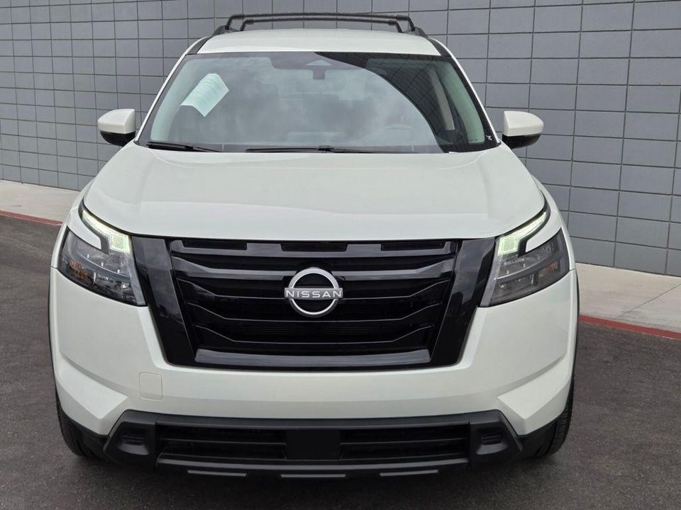 2023 Nissan Pathfinder SV FWD