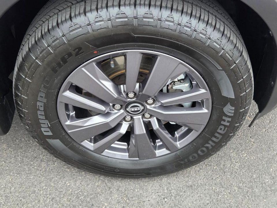 2023 Nissan Pathfinder SV FWD