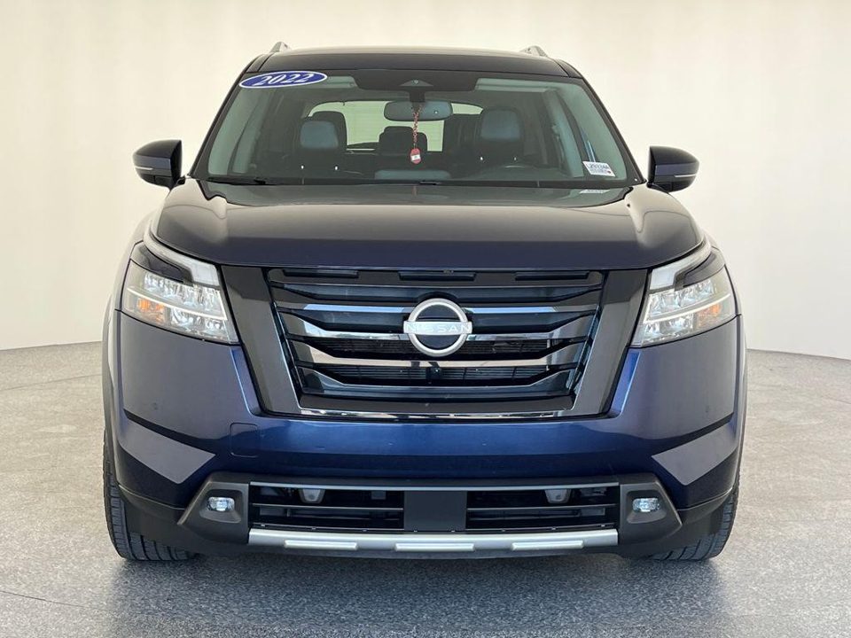 2022 Nissan Pathfinder SL 2WD