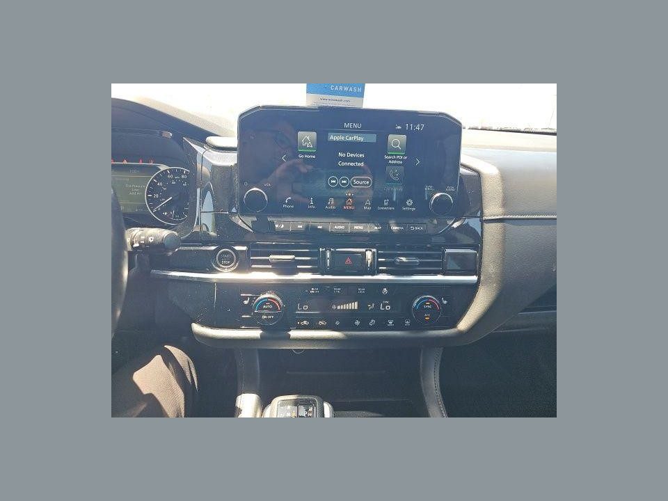 2022 Nissan Pathfinder SL 2WD