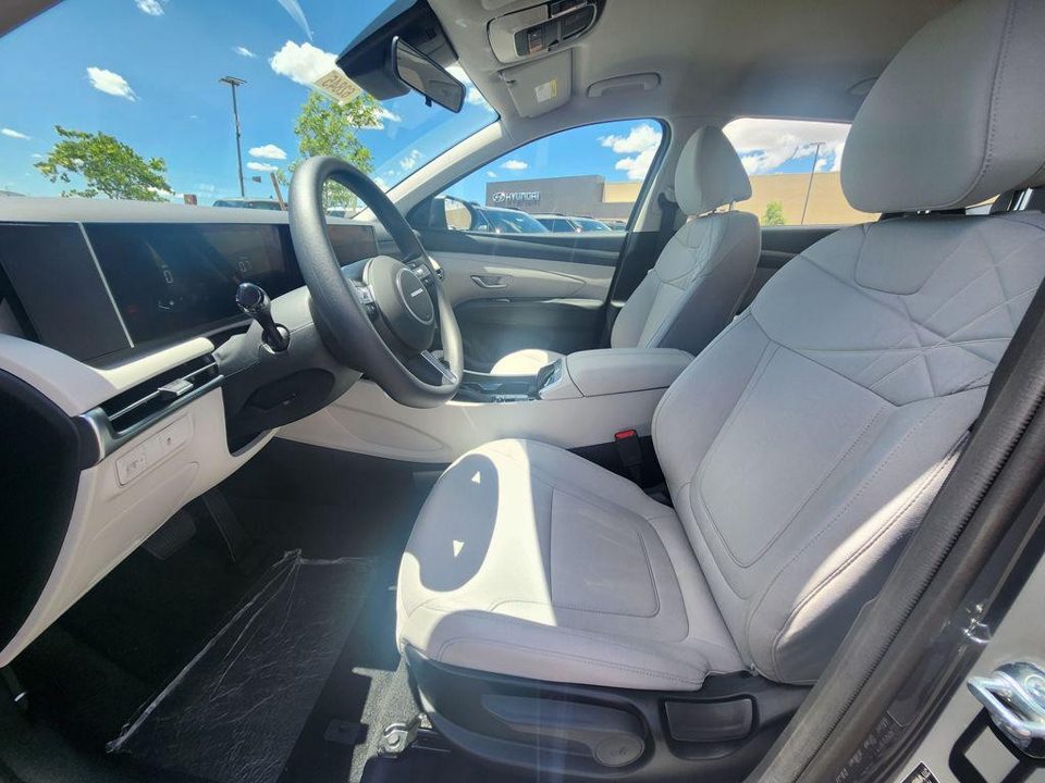 2026 Hyundai Tucson SE