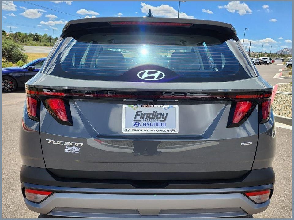 2026 Hyundai Tucson SE