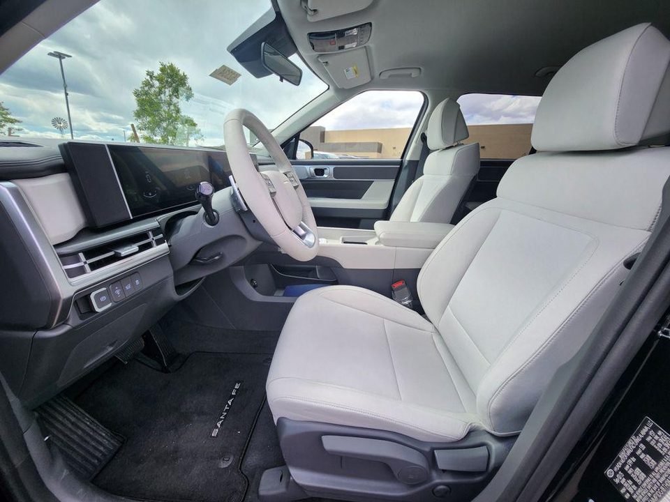 2026 Hyundai Santa Fe Hybrid SE