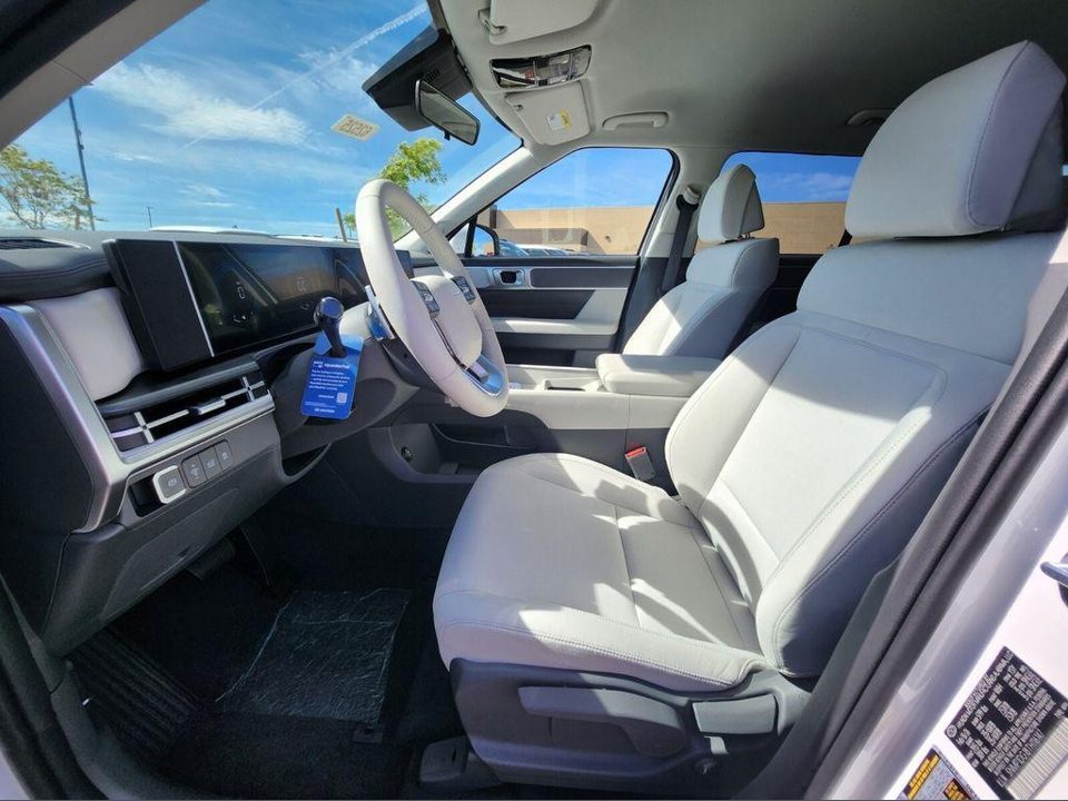 2026 Hyundai Santa Fe Hybrid SE