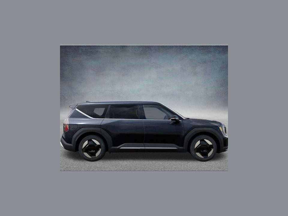 2026 Kia EV9 Light Short Range