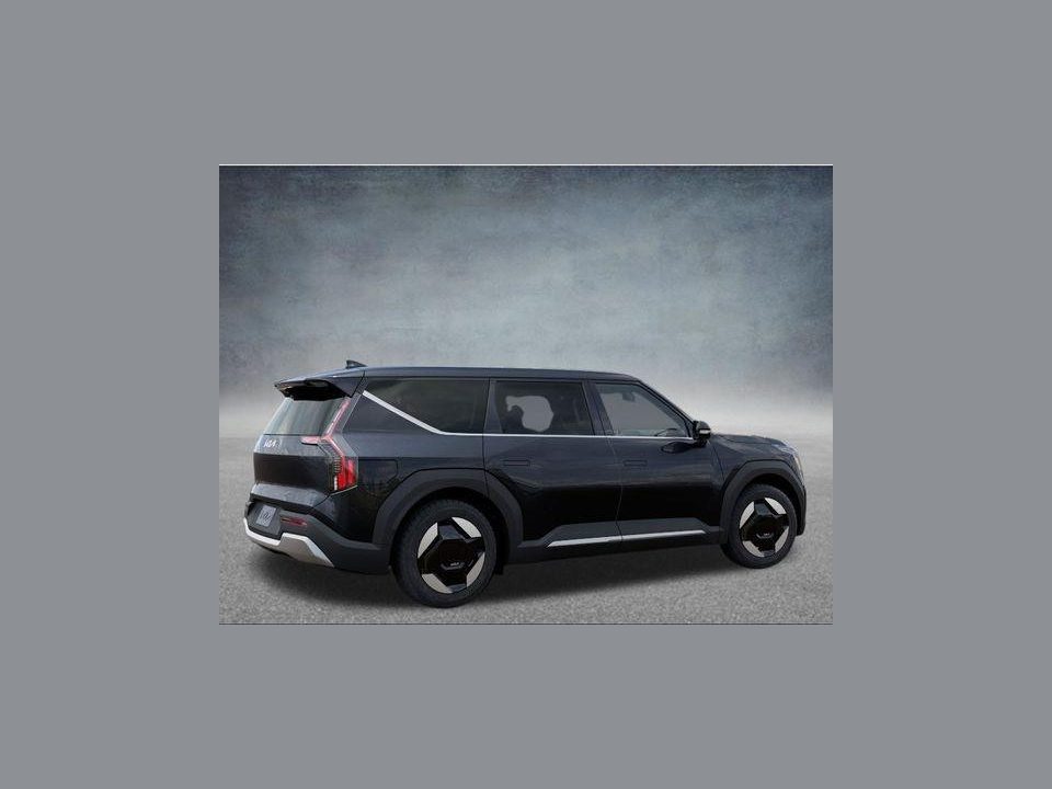 2026 Kia EV9 Light Short Range