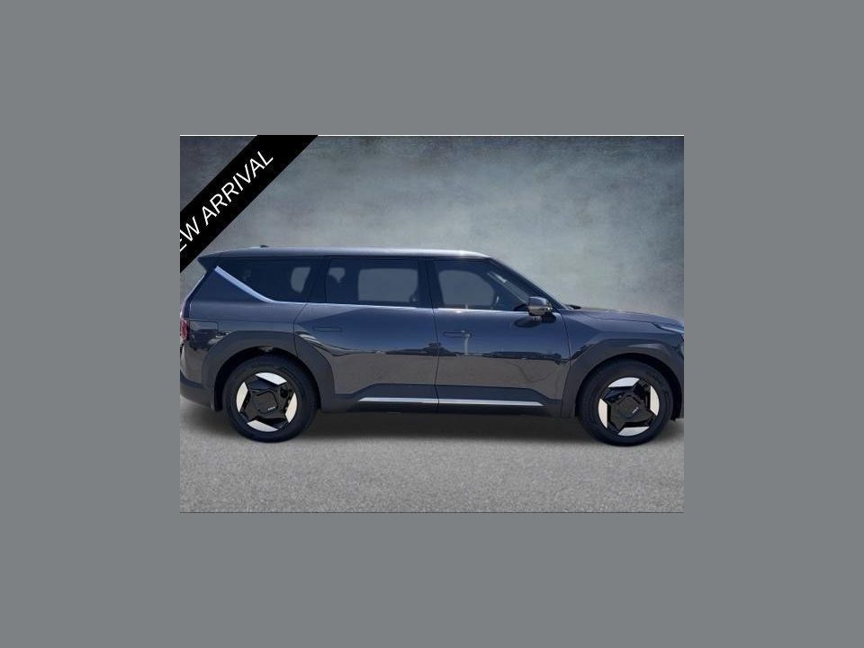 2026 Kia EV9 Light Long Range