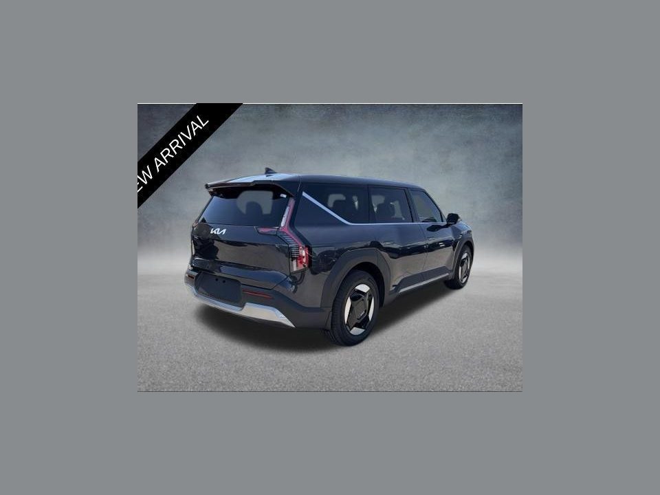 2026 Kia EV9 Light Long Range