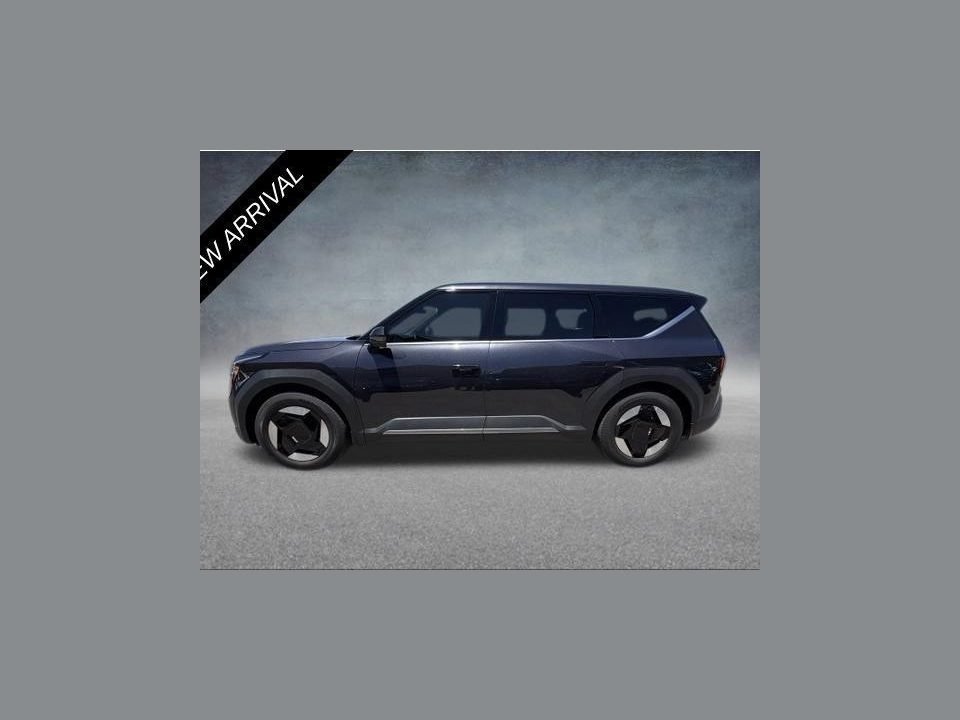 2026 Kia EV9 Light Long Range