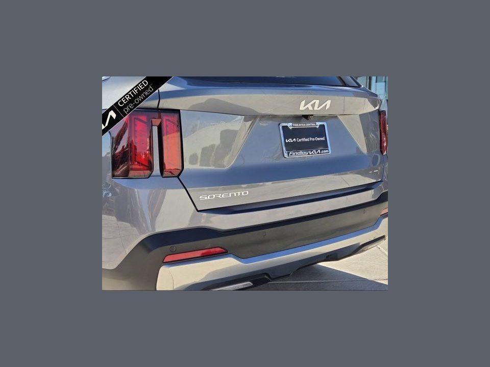 2025 Kia Sorento S