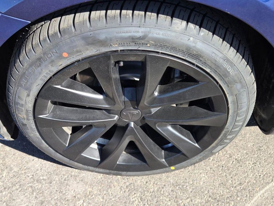 2023 Tesla Model 3 Rear-Wheel Drive