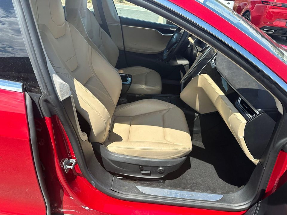 2016 Tesla Model S 75D