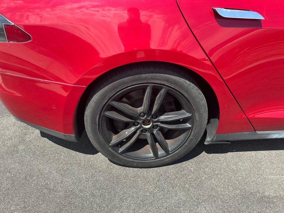 2016 Tesla Model S 75D