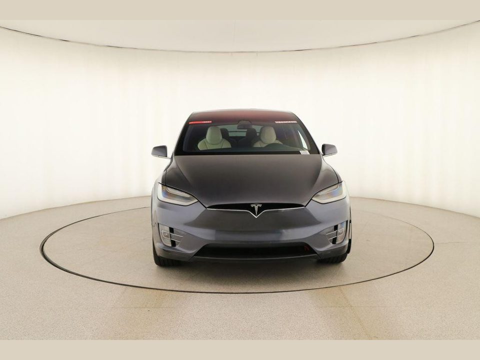 2019 Tesla Model X Standard Range