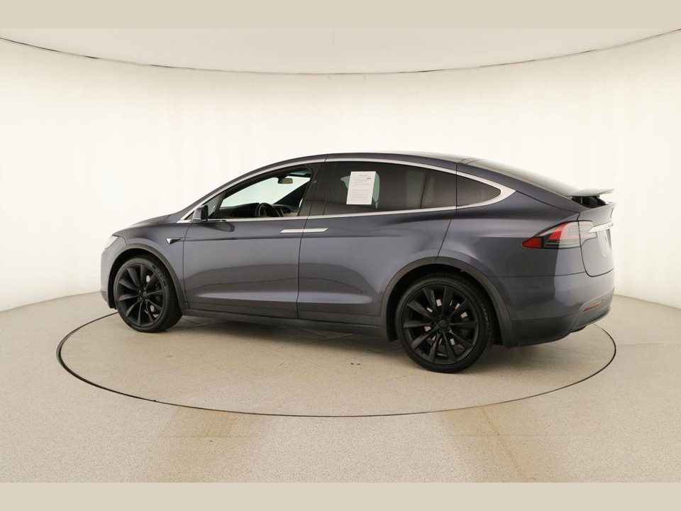 2019 Tesla Model X Standard Range