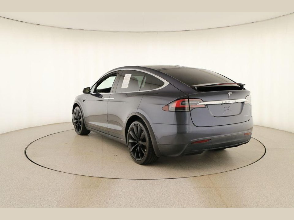 2019 Tesla Model X Standard Range
