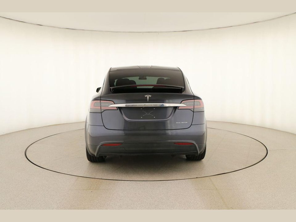 2019 Tesla Model X Standard Range