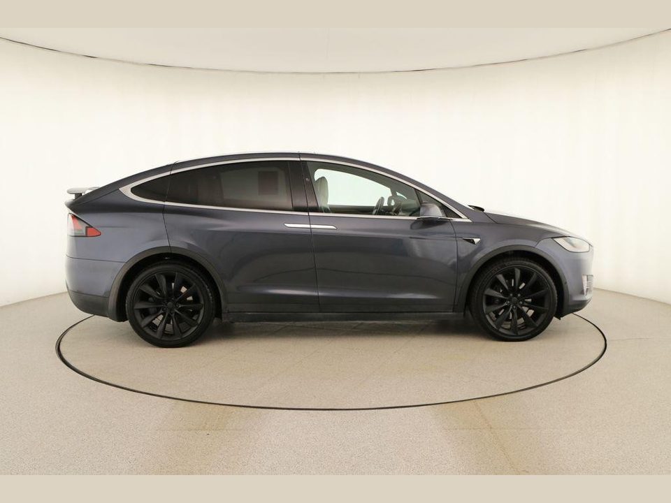 2019 Tesla Model X Standard Range