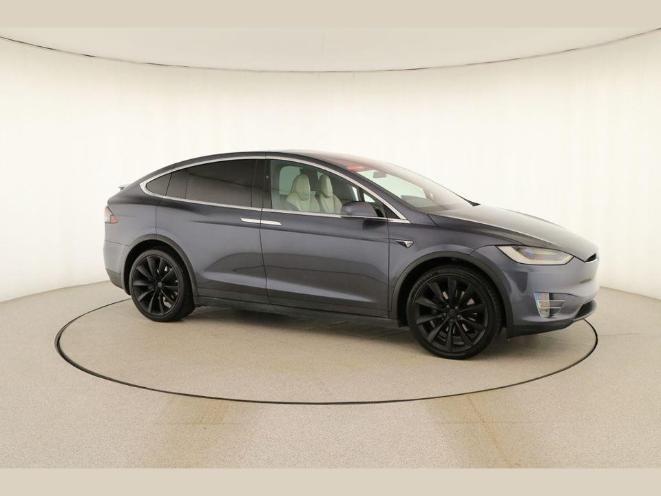 2019 Tesla Model X Standard Range