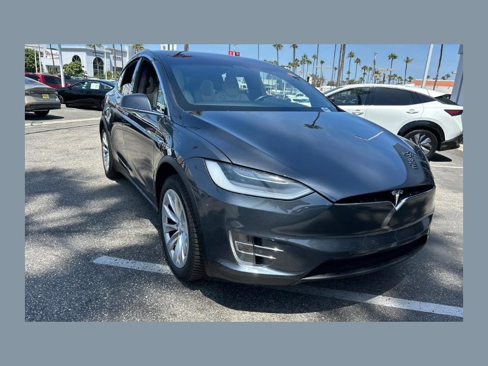 2019 Tesla Model X Standard Range