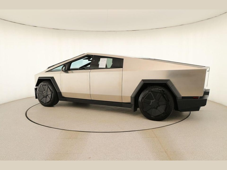 2024 Tesla Cybertruck All-Wheel Drive