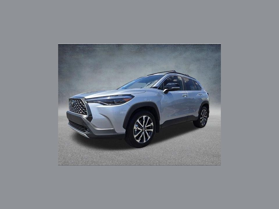 2025 Toyota Corolla Cross XLE